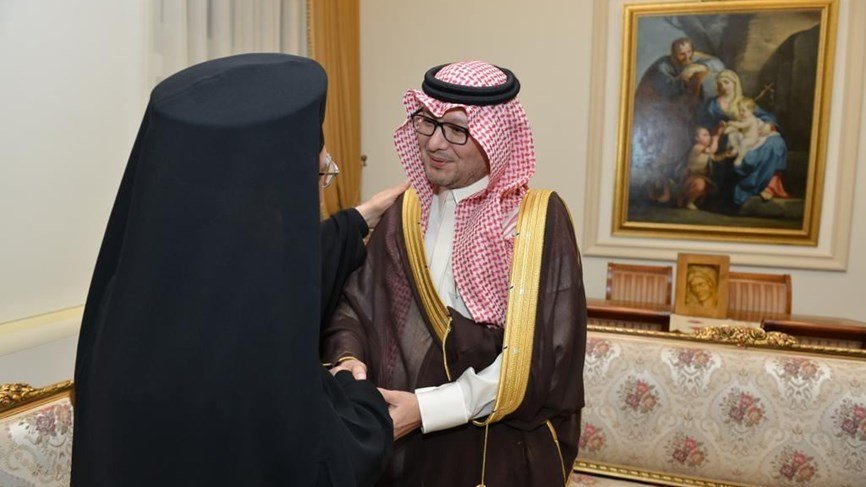 السفير السعودي في لبنان وليد البخاري يتابع جولته على المرجعيات الروحيةو يزور البطريرك يوسف العبسي