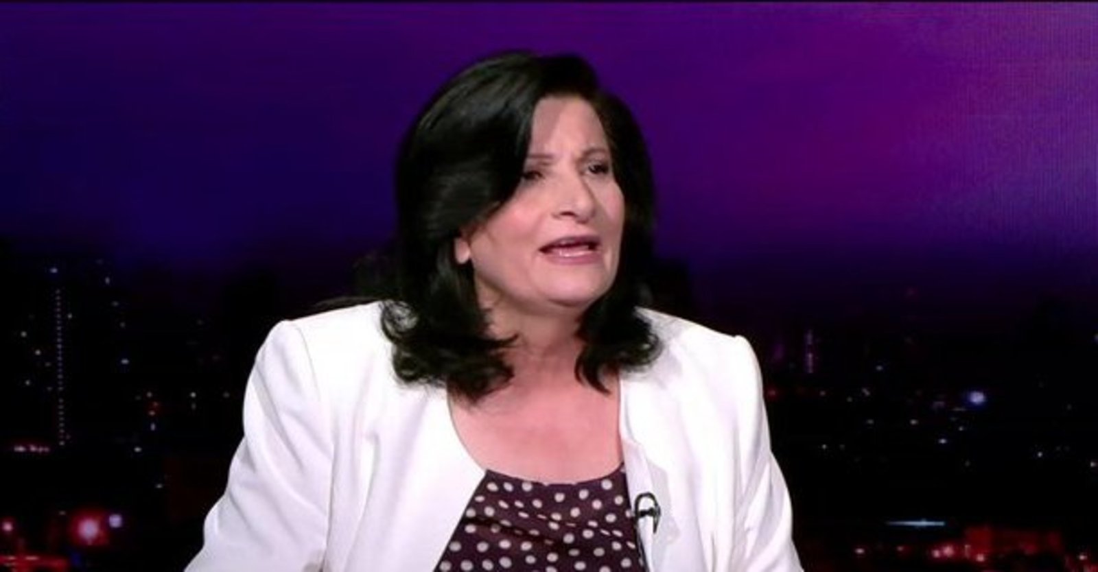 “كل يوم مصيبة على الرواتب”… صرخة من موظفي لبنان!