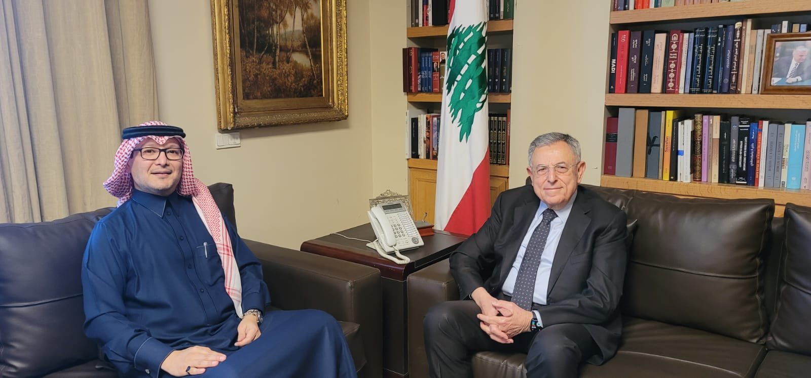 الرئيس الرئيس السنيورة يستقبل السفير السعودي