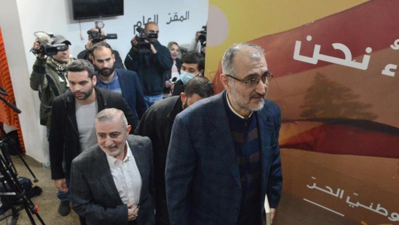 لقاء “الحزب” – باسيل.. “المجالس بالأمانات”