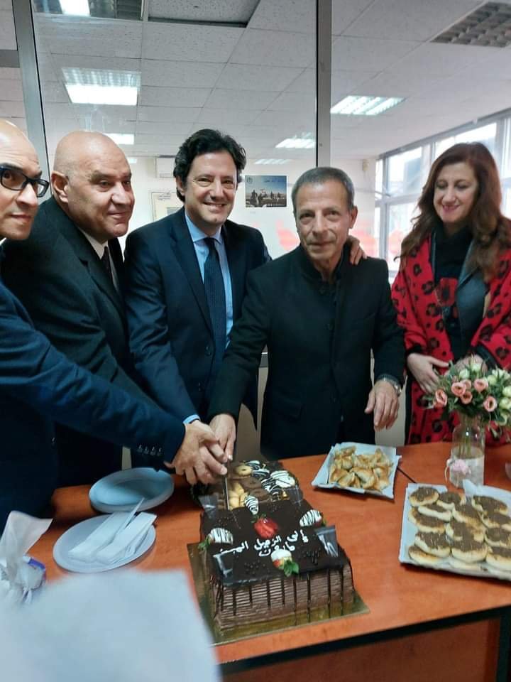 مكاري كرم العميل وزار المعهد الفني الانطوني