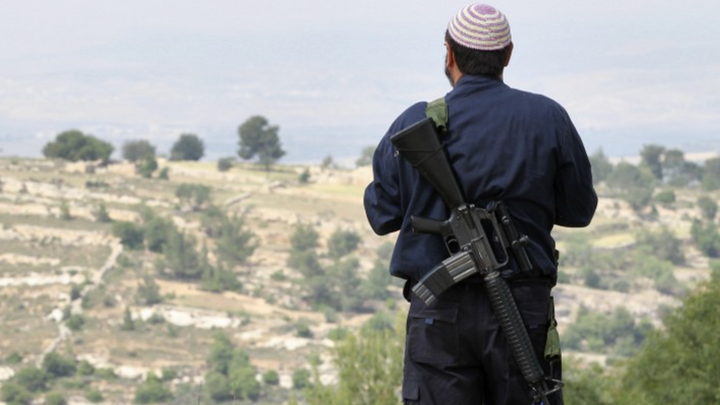 الأمم المتحدة :  الخطط  الإسرائيلية لتوسيع تراخيص السلاح ستؤدي إلى مزيد من العنف وإراقة الدماء