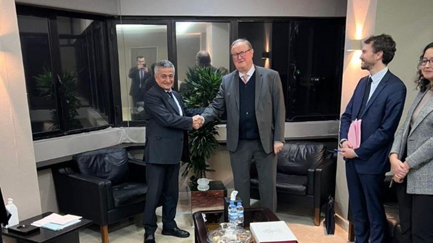 الخليل التقى دوكين