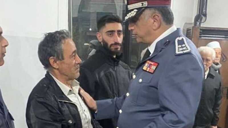 اللواء عثمان يزورُ كفرنبرخ معزياً عائلة الشهيد سماح حسام الدين