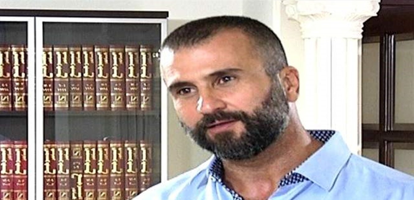 من ادعى على الحركة