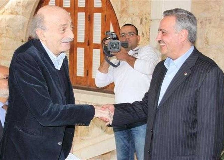 صديق مشترك جمع جنبلاط وارسلان