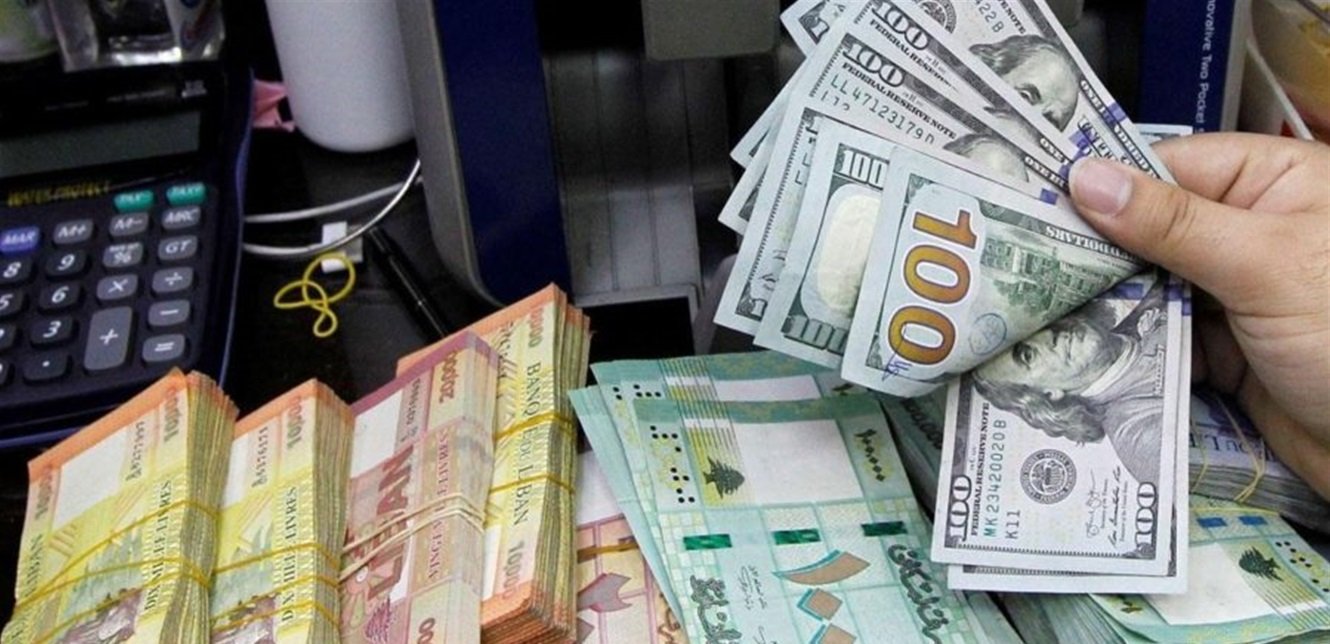 لبنان ٢٤ يعرض طريقة استيفاء الموظفين لرواتبهم