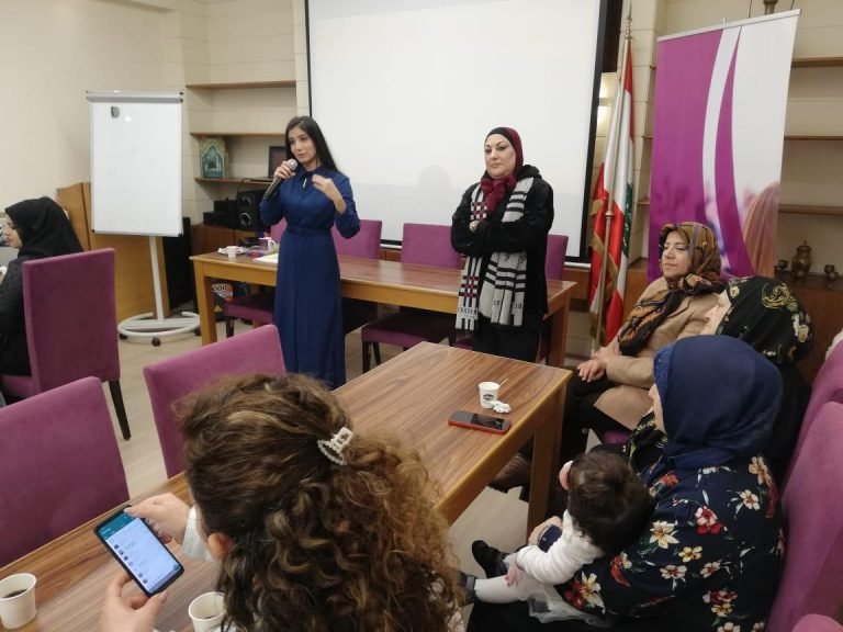 تعو نحكي ونسمع بدعوة من قطاع المرأة في تيار العزم