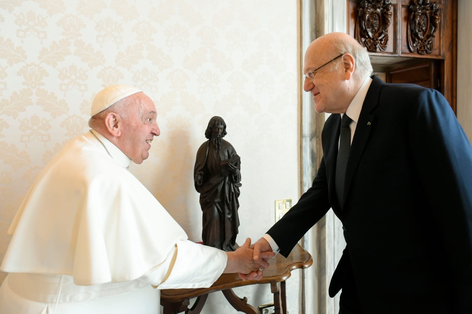 تقرير صحافي مزعوم عن زيارة ميقاتي للفاتيكان واوساط حكومية معنية ترد