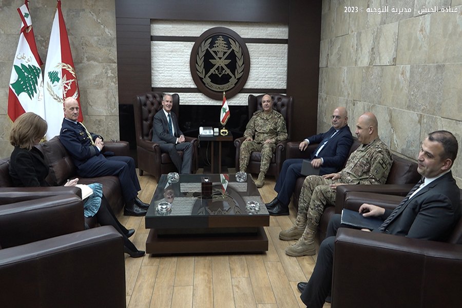 سفير اوستراليا ووزير الصناعة زارا قائد الجيش