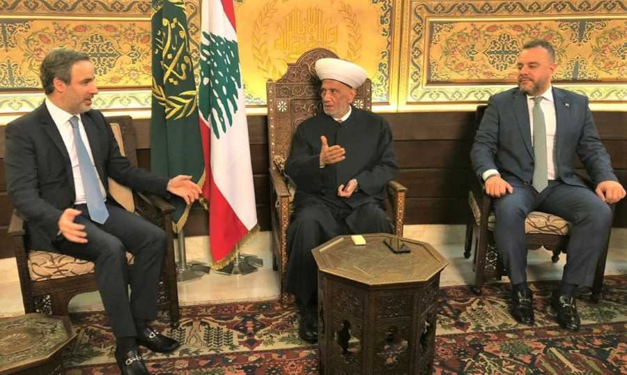 معوض من دار الفتوى: معركة خيارات لكل اللبنانيين بين الدولة واللادولة.. ونرفض خطاب العنصرية