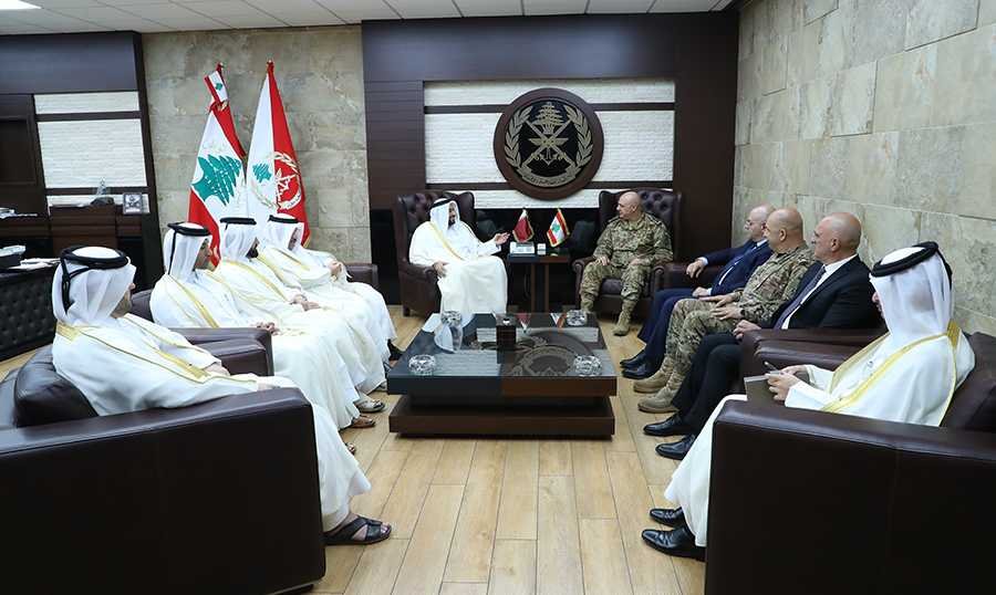 الخليفي زار قائد الجيش