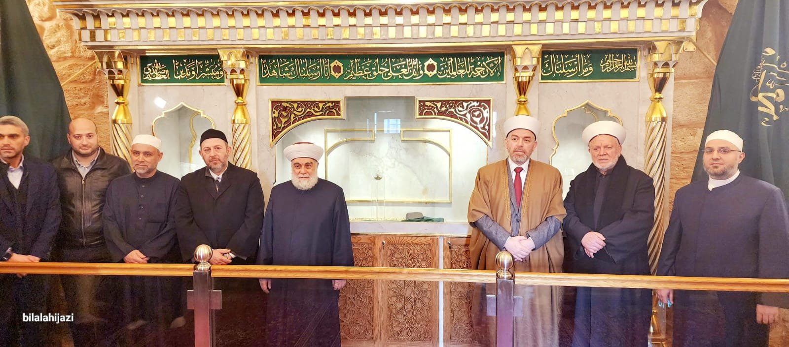 حشود من كل مناطق طرابلس والشمال تحتفي بالأثر النبوي الشريف