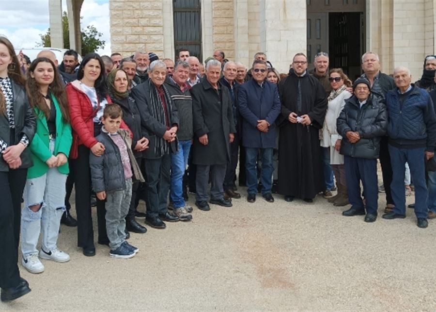 اعتصام لأهالي بتدعي للمطالبة بوضع حد لعصابات النازحين السوريين في البلدة