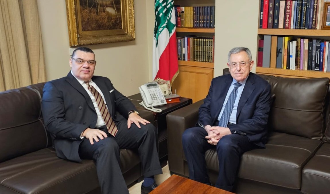 الرئيس السنيورة يستقبل السفير المصري