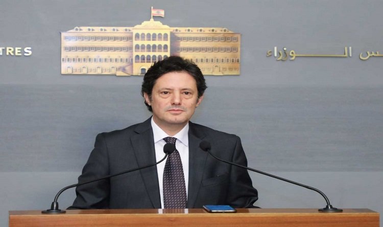 مجلس الوزراء يساير القطاع العام فهل يعودون عن اضرابهم؟ وهل تنعقد جلسة لمجلس النواب للبت بما يمنع توقف الرواتب؟