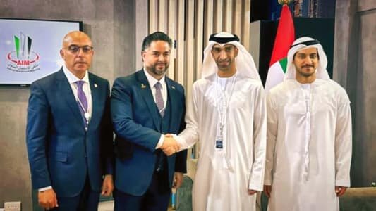 وزير الاقتصاد يناقش ملفات استثمارية في الامارات