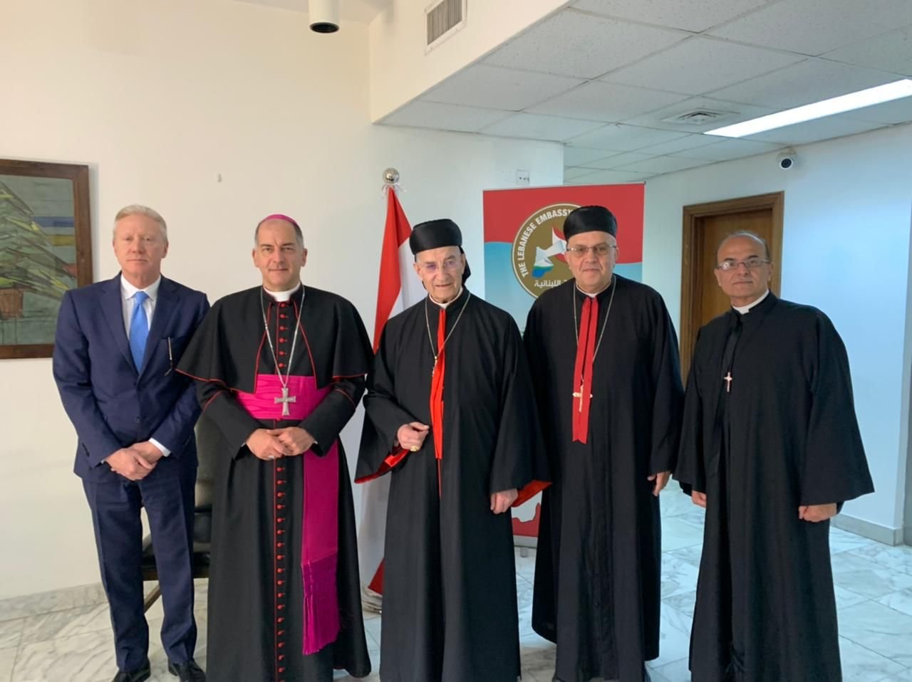 البطريرك الراعي يزور  السفارة اللبنانية في عمان