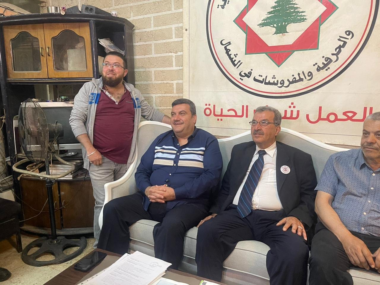 قطاع المفروشات والصناعات الحرفية والخشبية الصوت … مهنتنا مهددة بالزوال