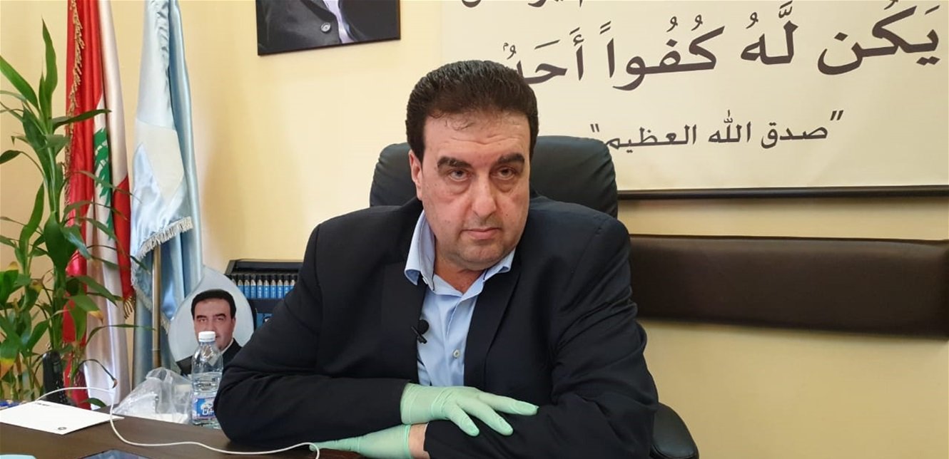 البعريني : صفقة في المطار