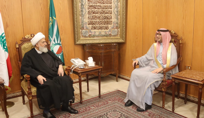 الخطيب استقبل البخاري : امل ان تشهد الأيام المقبلة انفراجاً داخلياً يفضي الى انتخاب رئيس توافقي