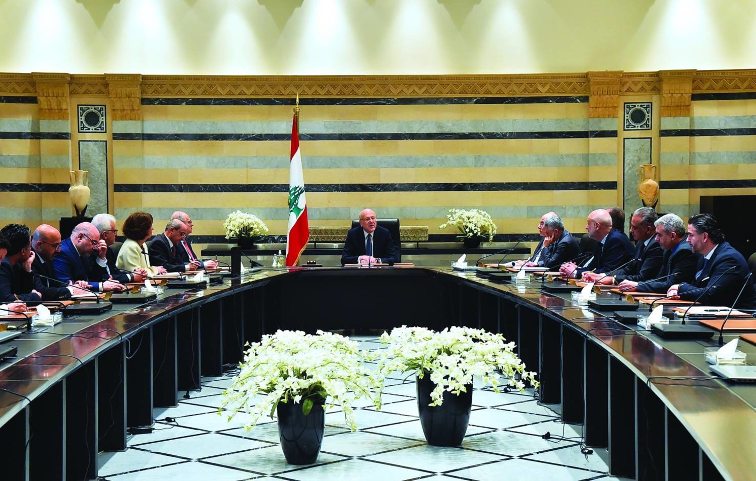 هل يقر مجلس الوزراء ترقيات الضباط غداً؟