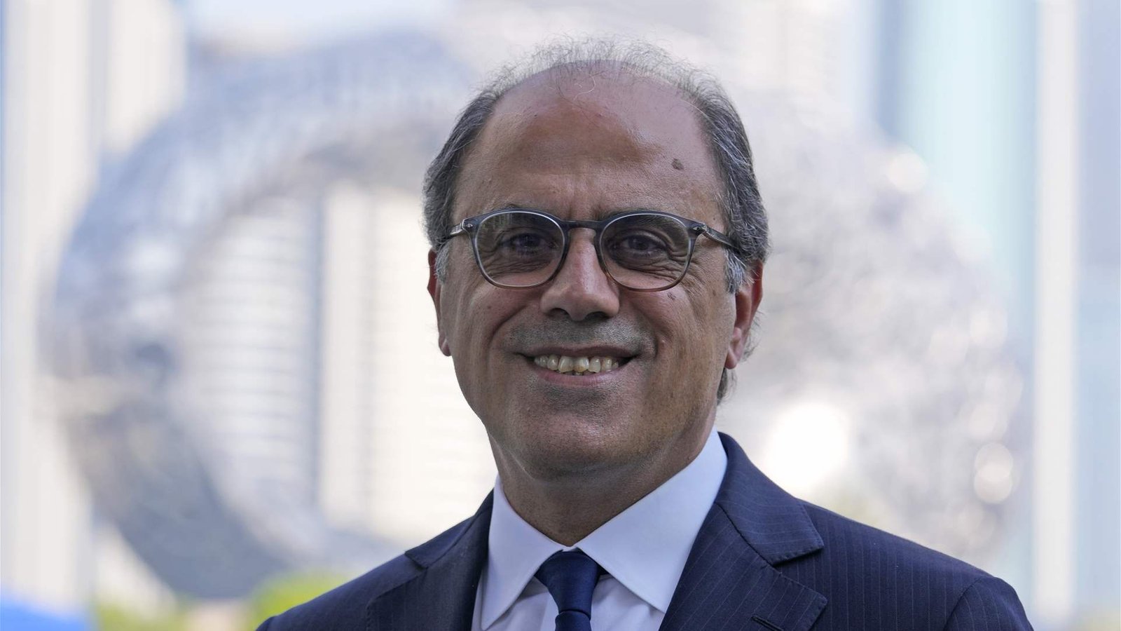 أزعور: لتشكيل حكومة متجانسة