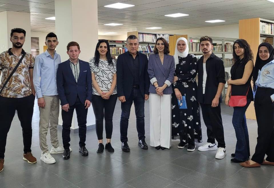 طلاب الاعلام في جامعة LIU – عكار نظموا لقاء مع الإعلامي منذر المرعبي