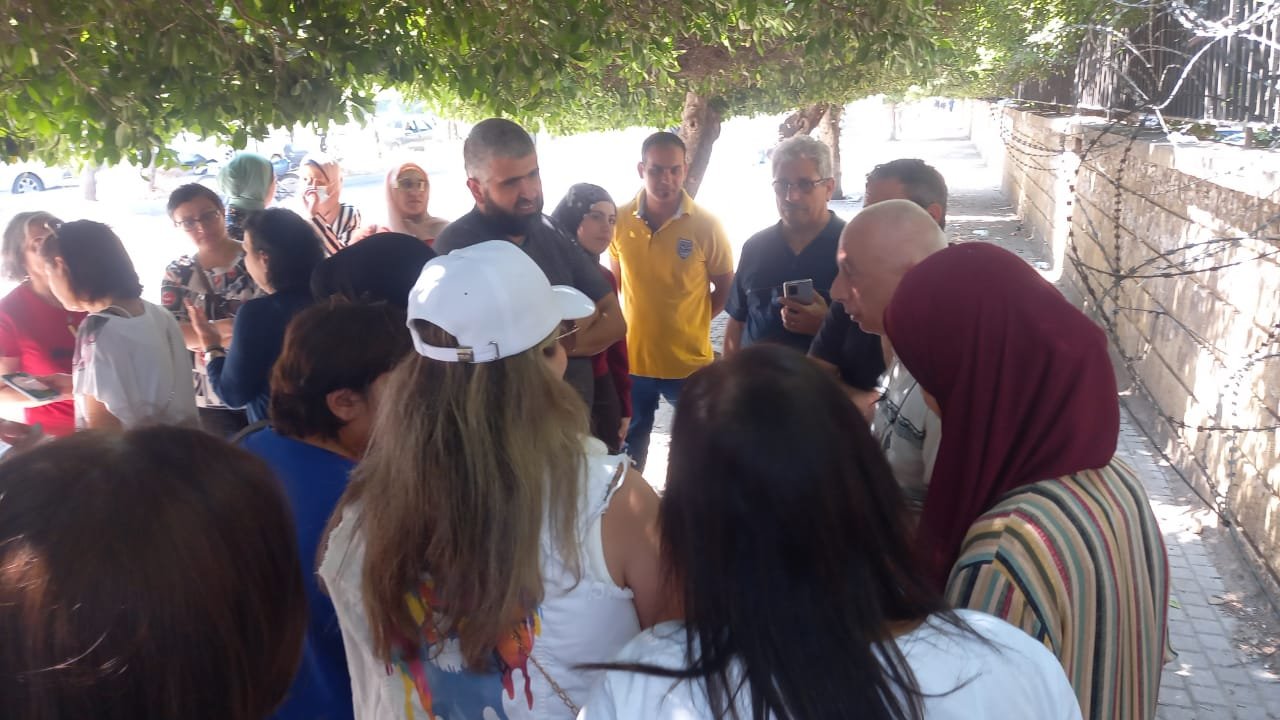 موظفو الإدارة العامة نفذوا اعتصاما في طرابلس