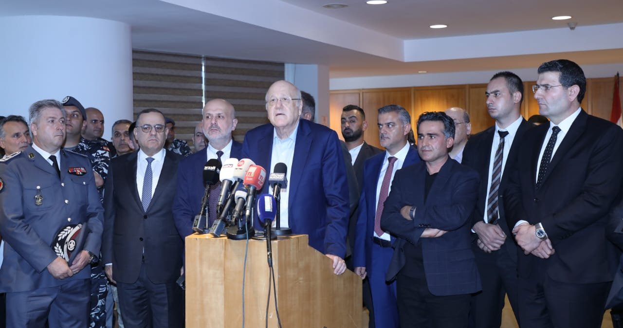 ميقاتي يرافقه حمية ومولوي في المطار  :