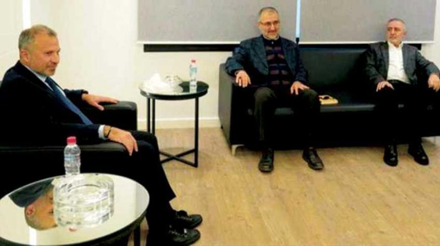 هل التقى باسيل وفيق صفا