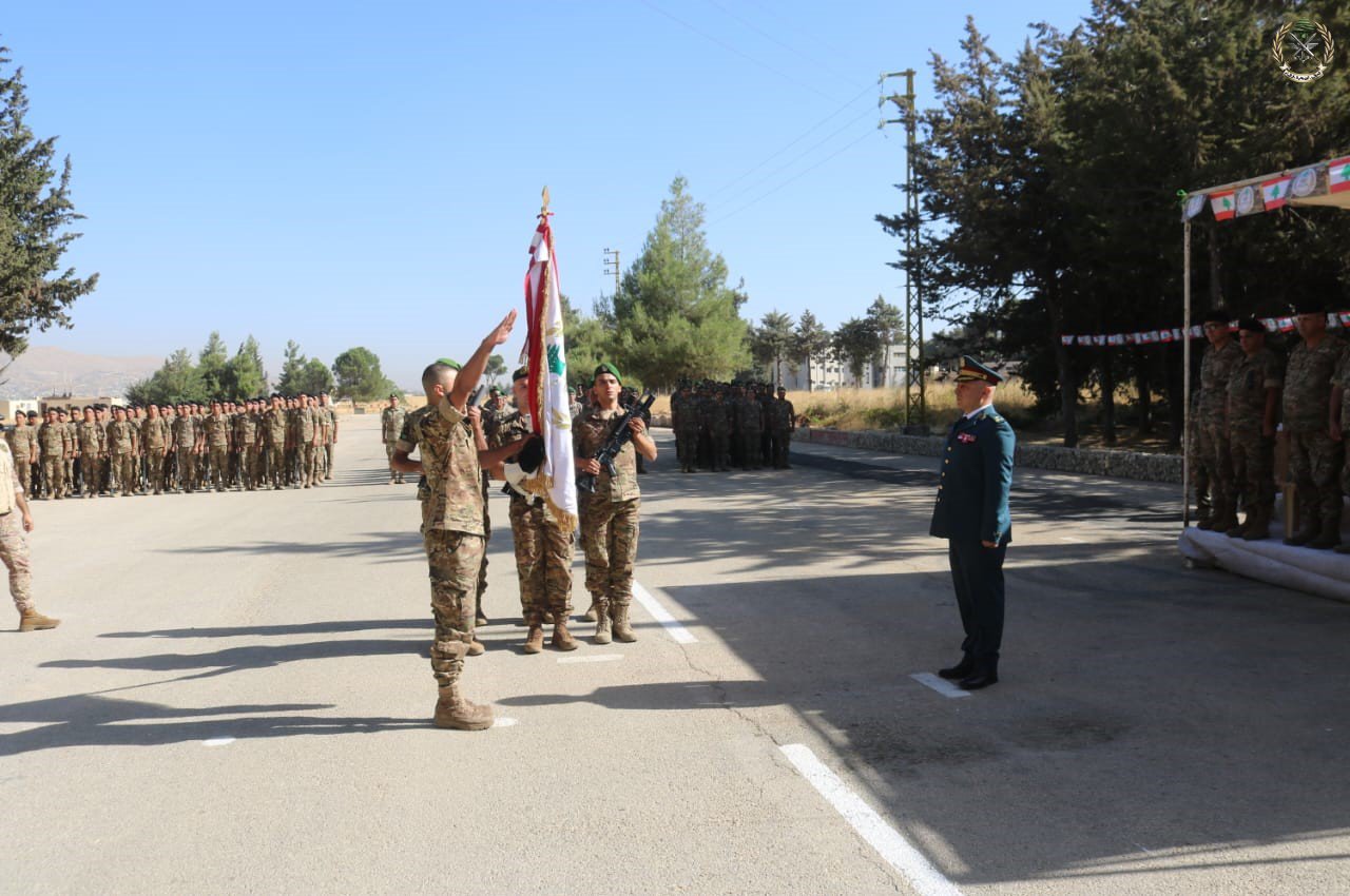 حفل تقديم جنود متمرنين ومجندين ممدّدة خدماتهم