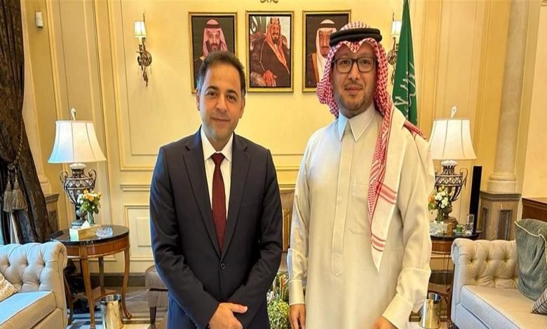 البخاري التقى منصوري