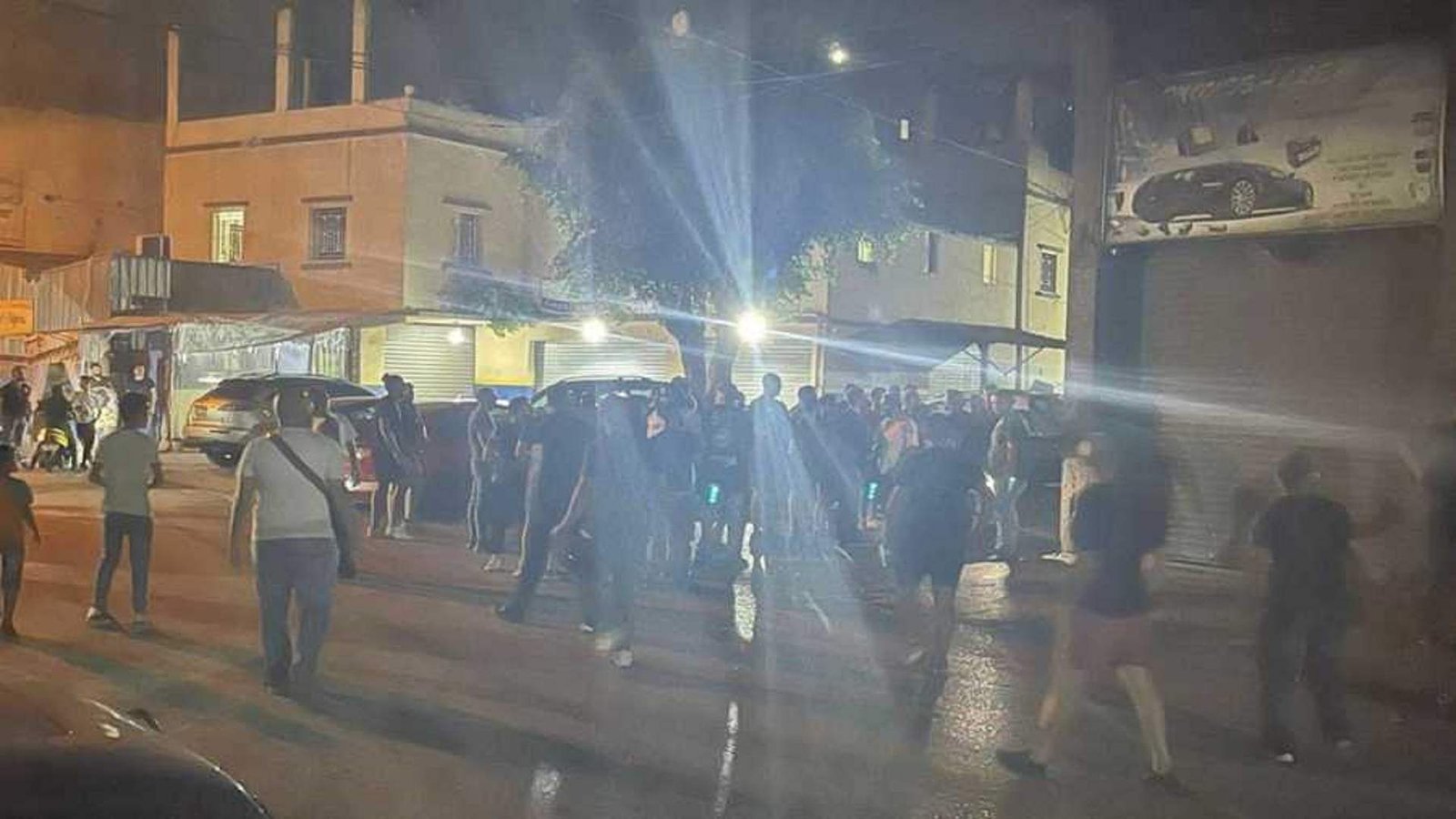 اشكال بين لبنانيين ونازحين سوريين في الدورة