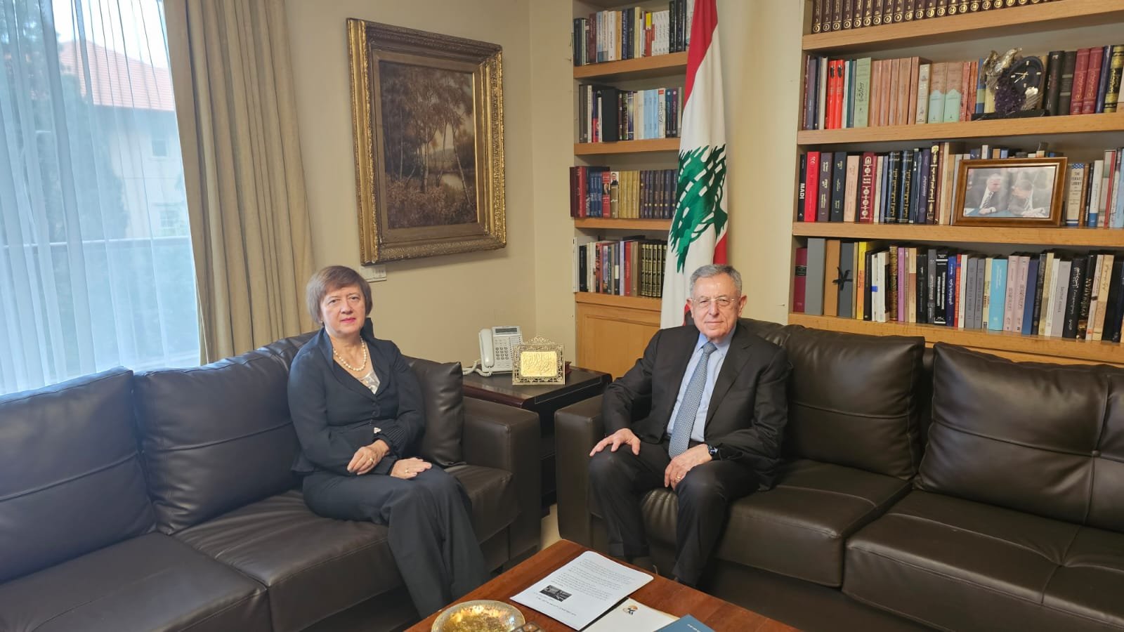 الرئيس السنيورة يبلغ فرونتسكا اشادته بمواقف غوتيرش ومقررات مجلس الامن