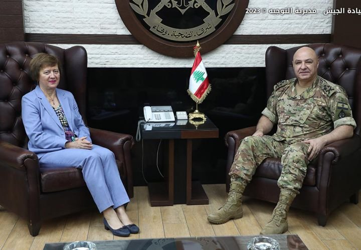 قائد الجيش التقى فرونتسكا ووفدا اوستراليا والصمد